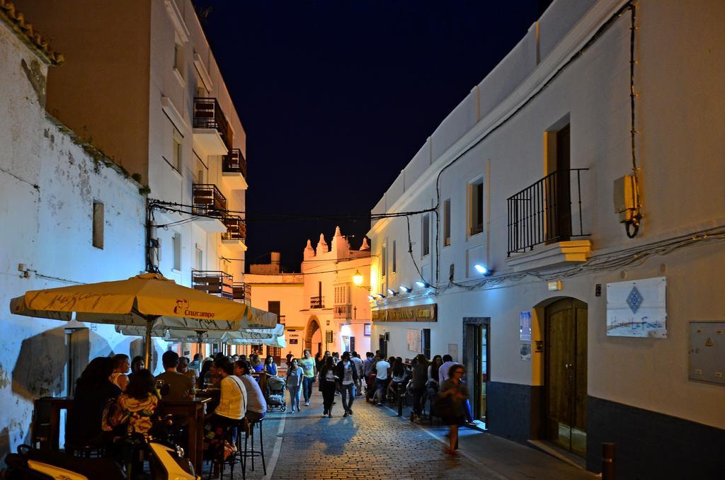 Hostal La Fonda Conil De La Frontera Exteriör bild